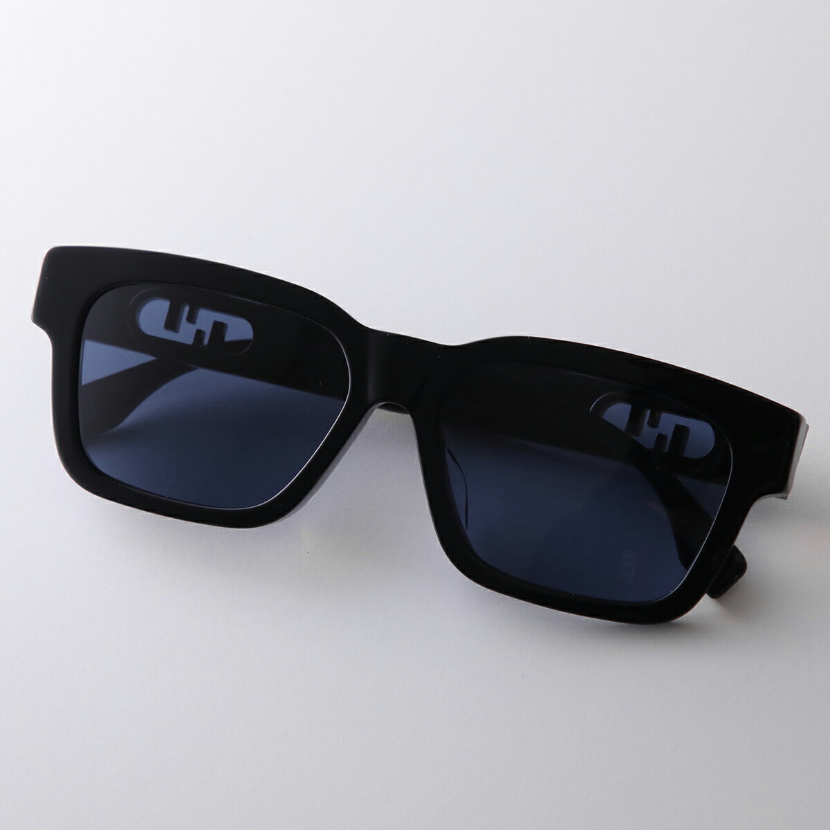 楽天市場】FENDI フェンディ サングラス OLOCK オーロック FE40107F