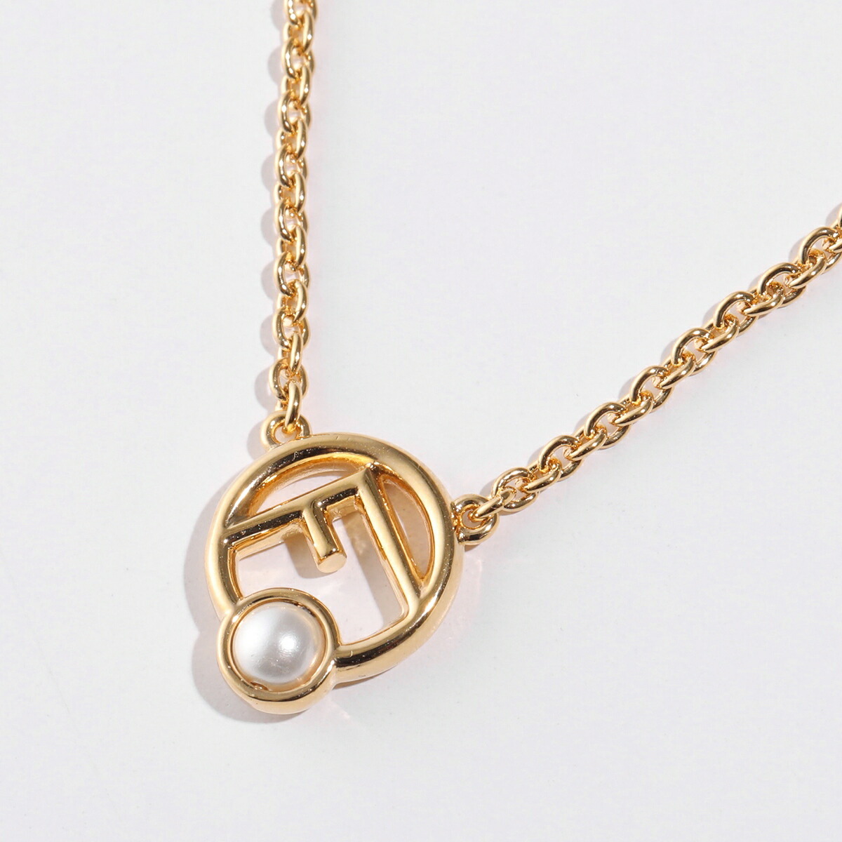 掲載終了FENDIゴールド 星型ペンダント ネックレス 370520055_1.jpg