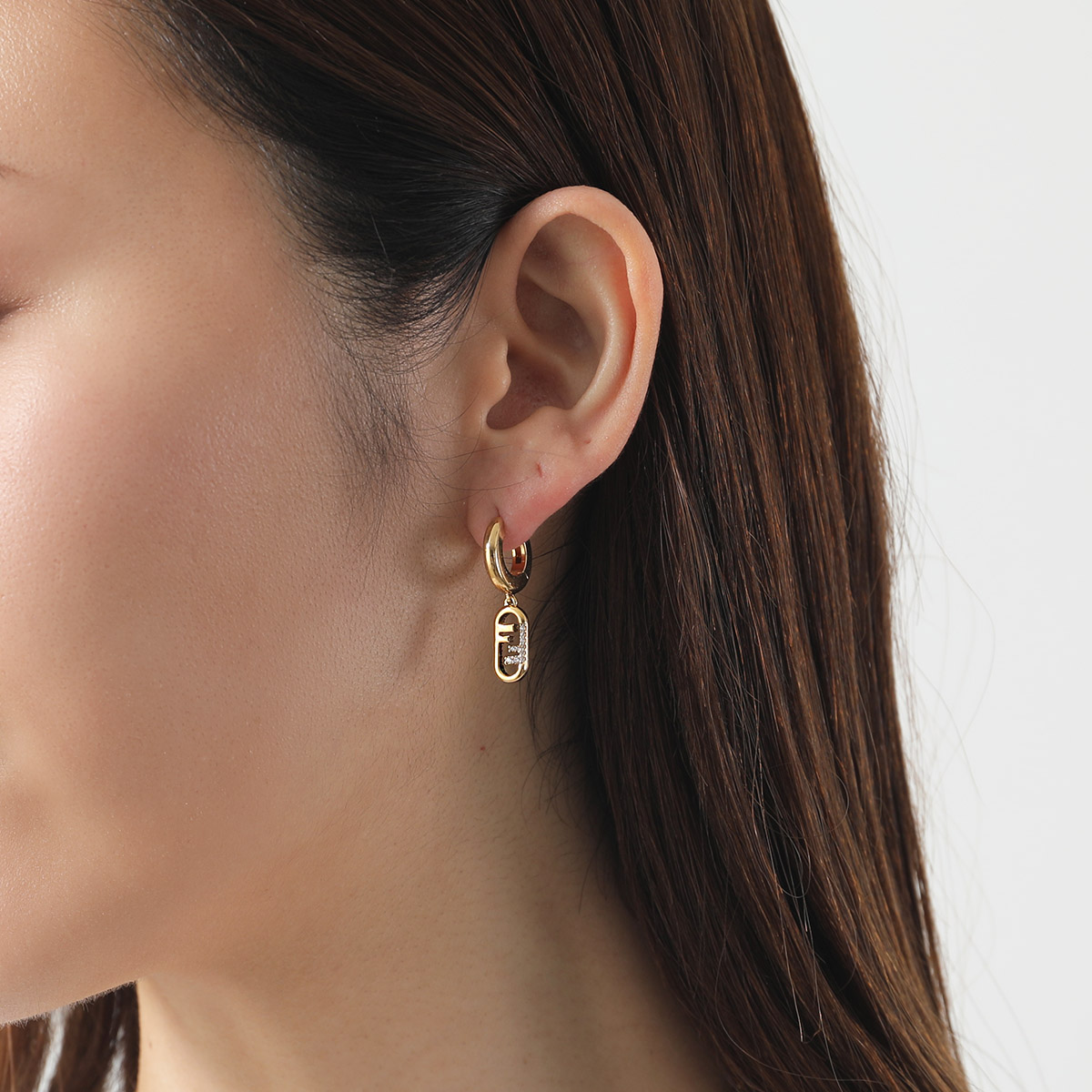 楽天市場】FENDI フェンディ ピアス O LOCK オーロック 8AH327 A44G