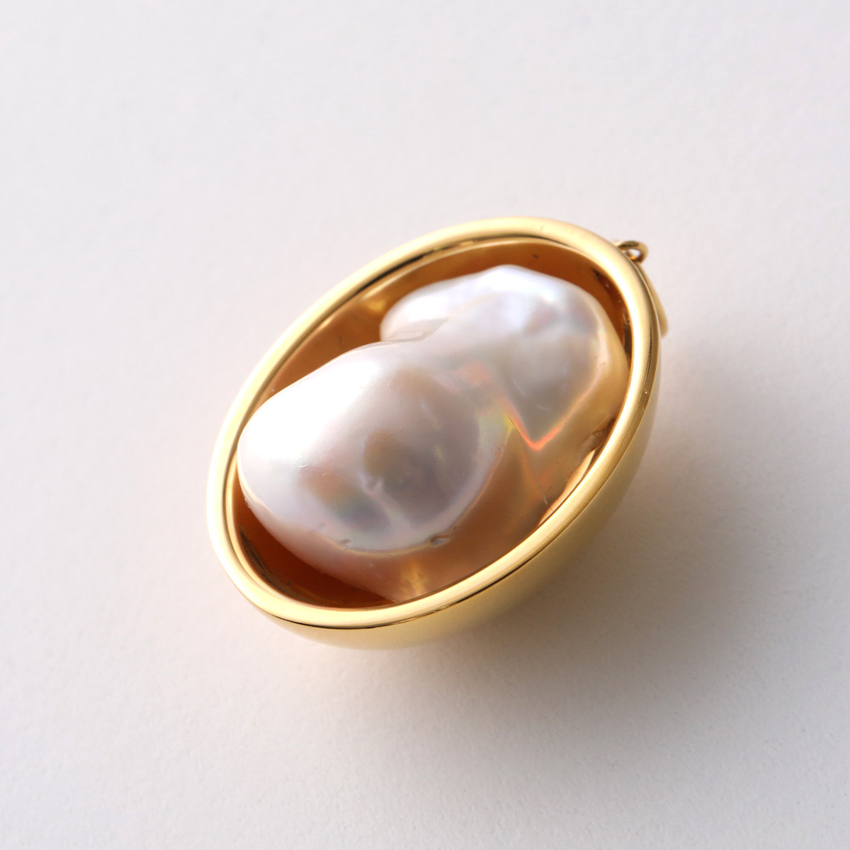 楽天市場】CELINE セリーヌ ペンダントトップ Pearl Oval Pendant
