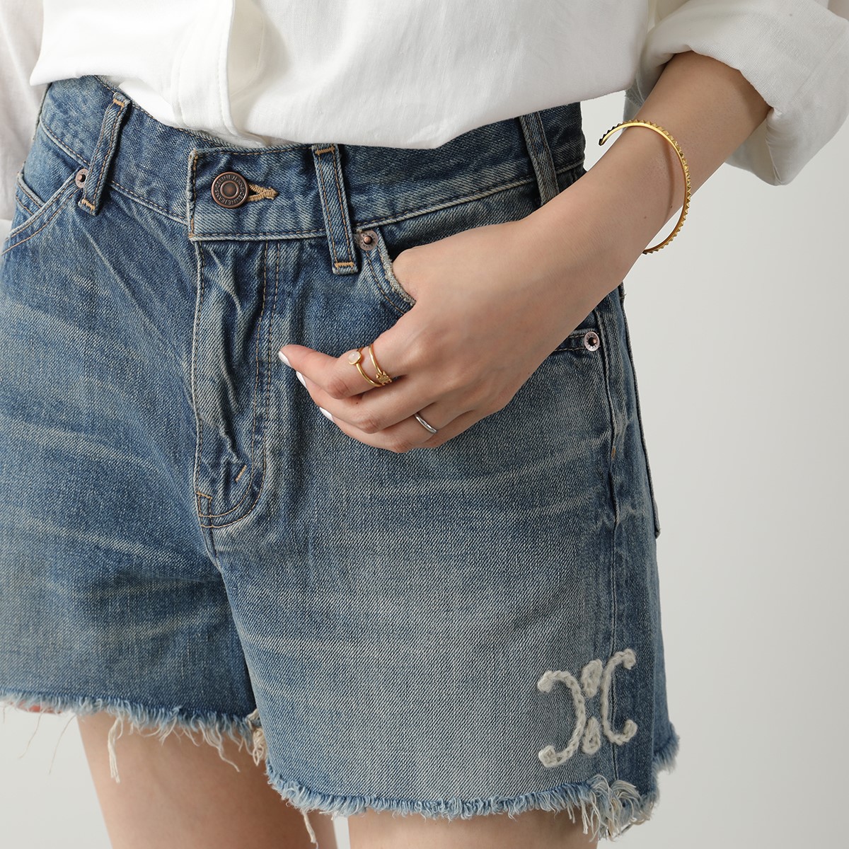 楽天市場】CELINE セリーヌ スケートショートパンツ 2N12B519X.08EL