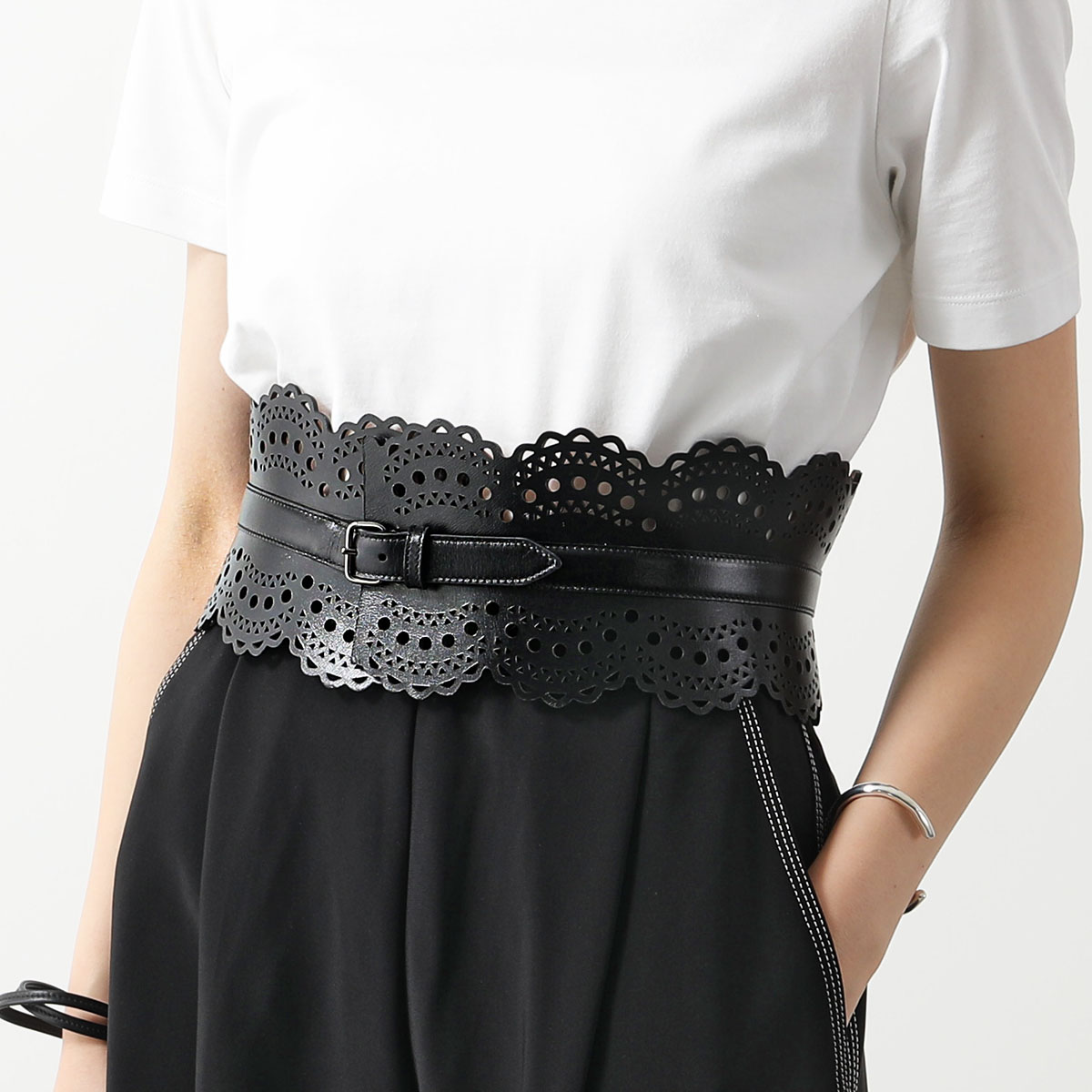 楽天市場】ALAIA アライア ベルト VIENNE ヴィエンヌ AA1C082GC0A29