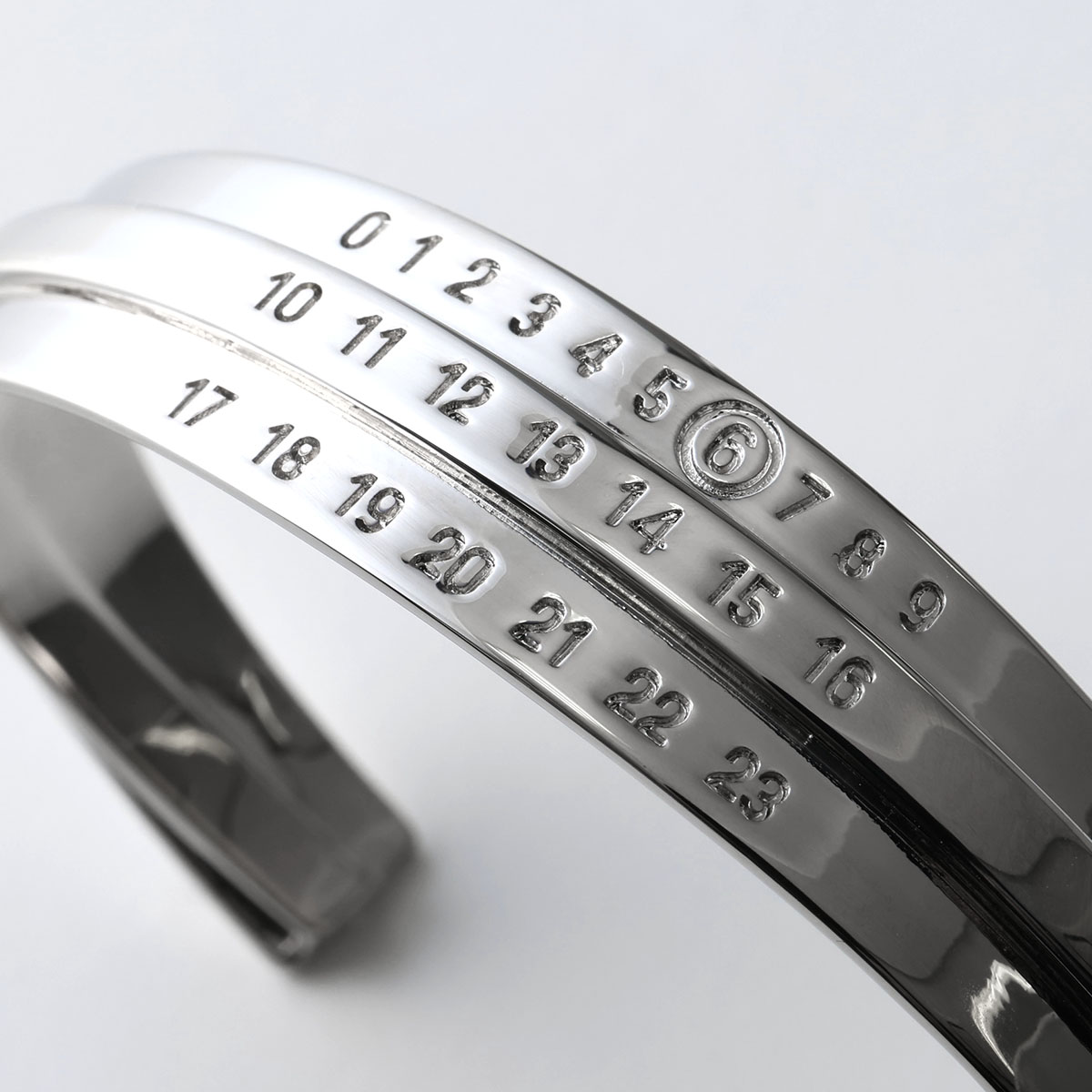 楽天市場】MM6 エムエムシックス メゾンマルジェラ バングル SM6UY0095