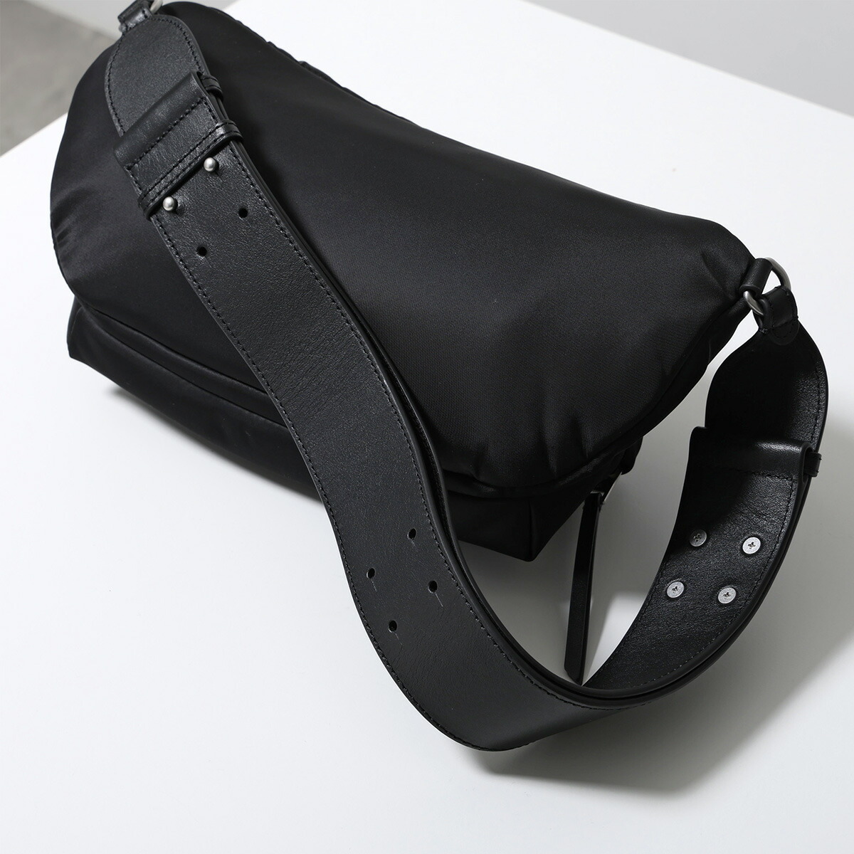 楽天市場】ami paris アミパリス ボディバッグ MARCEL マルセル ULL708