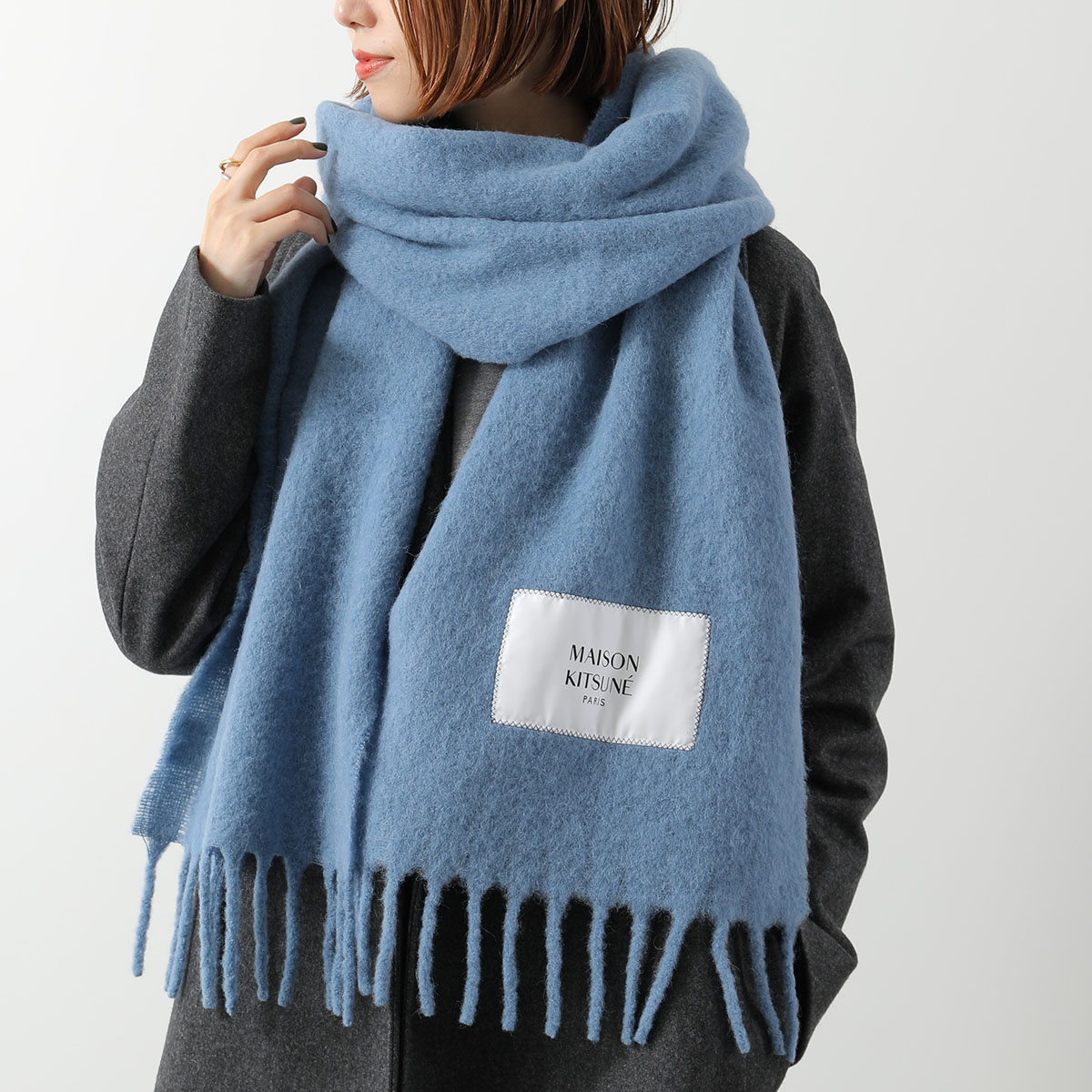 楽天市場】MAISON KITSUNE メゾンキツネ マフラー BABY ALPACA PLAIN