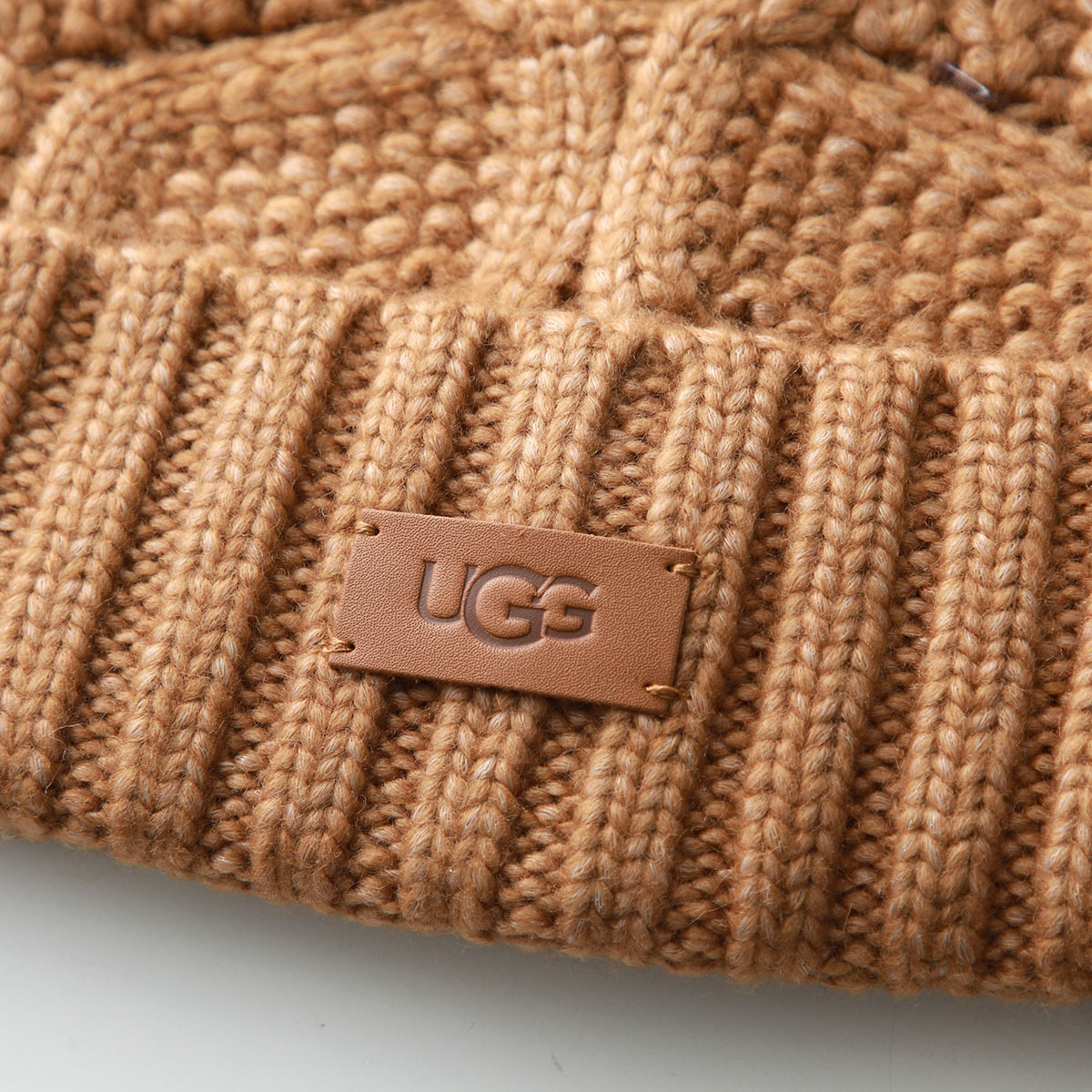 楽天市場】UGG アグ ニット帽 Cable Beanie with Pom ケーブル