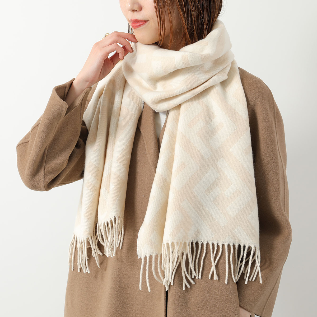 楽天市場】FENDI フェンディ FFマフラー FXT260 A8RS レディース