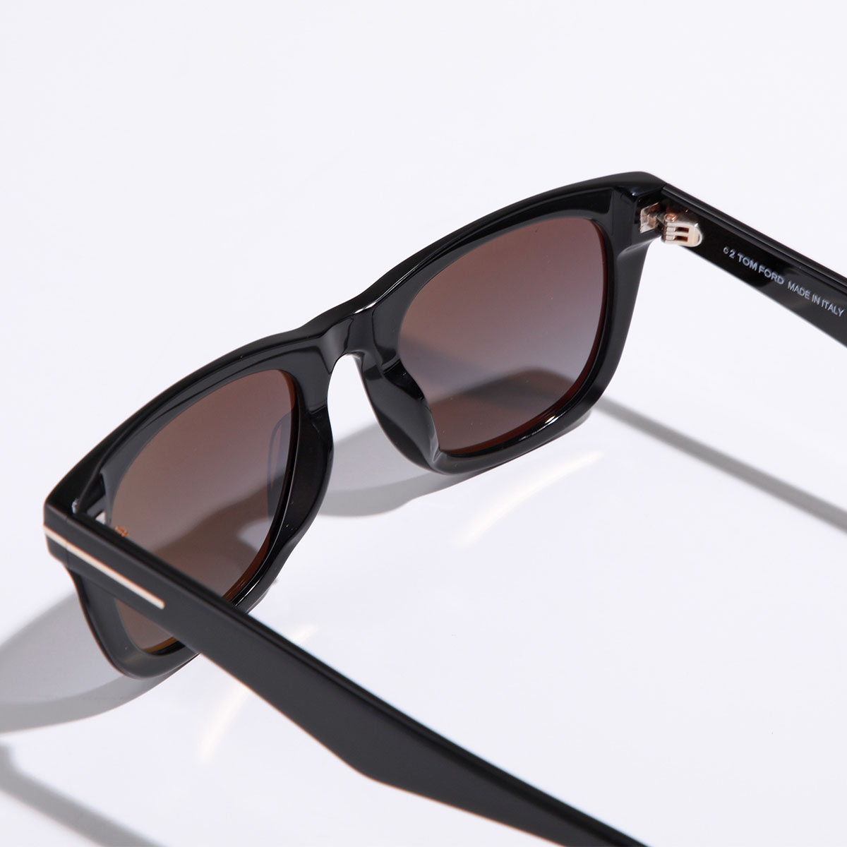 楽天市場】【最大2万円OFFクーポン対象・3/1限定】TOM FORD トム