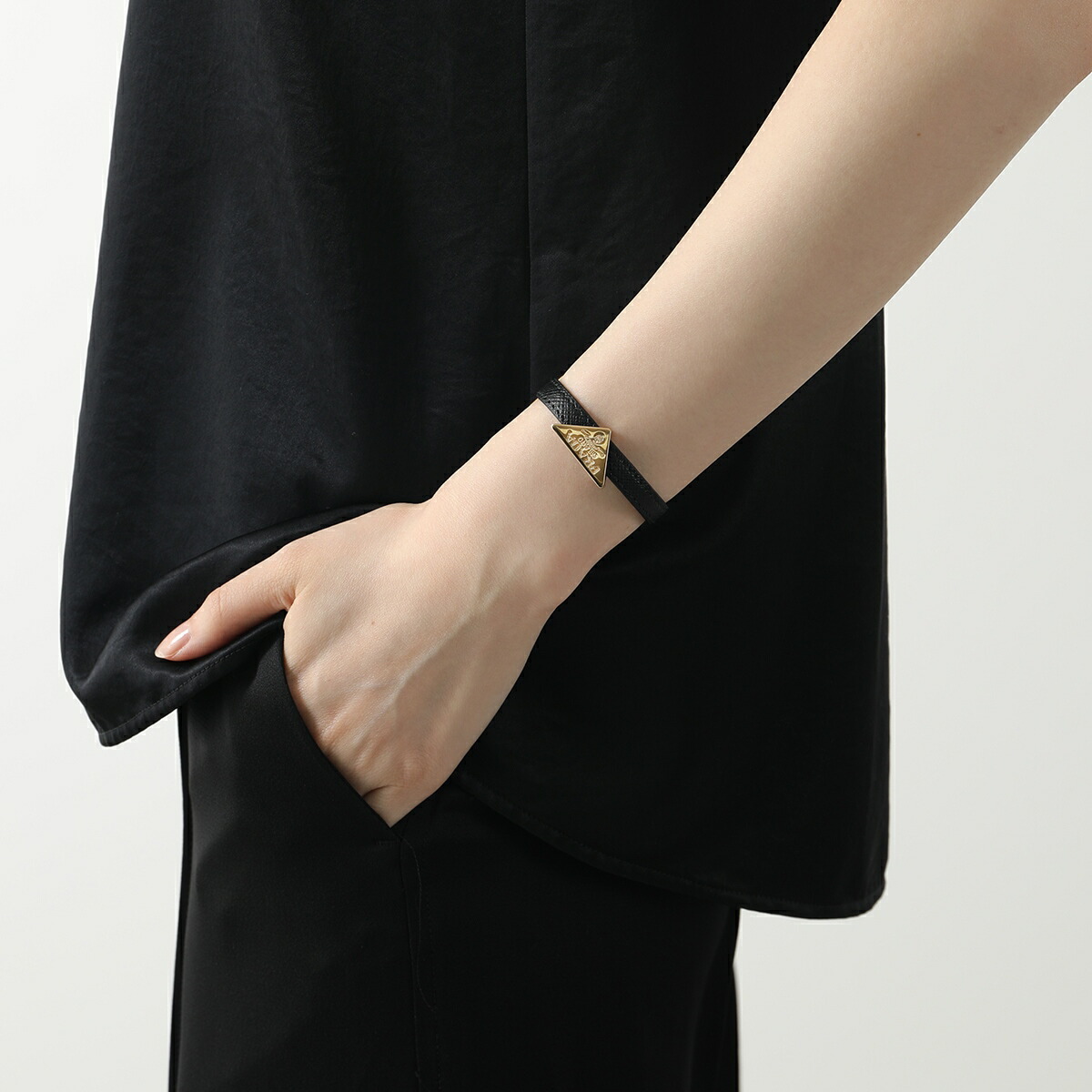 楽天市場】PRADA プラダ ブレスレット 1IB341 053 レディース レザー