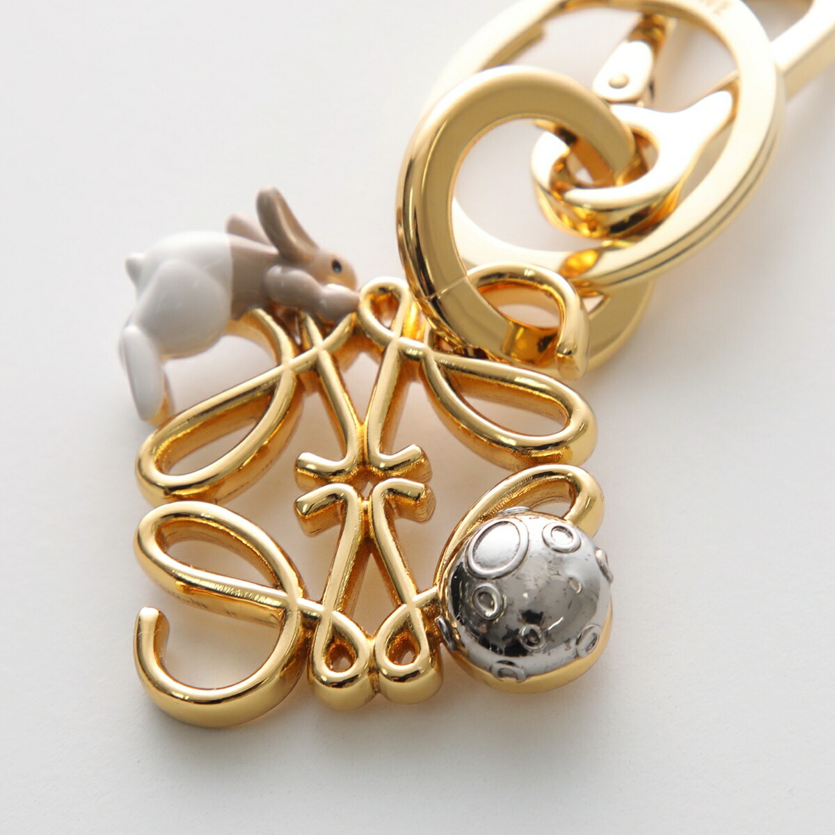 楽天市場】LOEWE ロエベ キーリング ANAGRAM CHARM BUNNY アナグラム