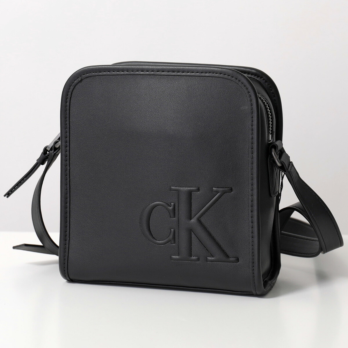 楽天市場】Calvin Klein カルバンクライン ショルダーバッグ SCULPTED