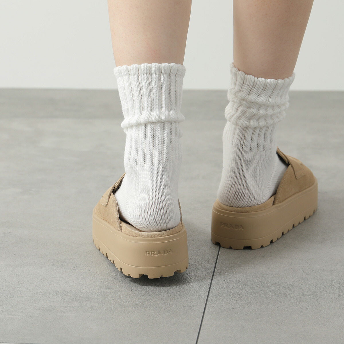 楽天市場】PRADA プラダ ミュール 1XZ778 054 レディース スエード