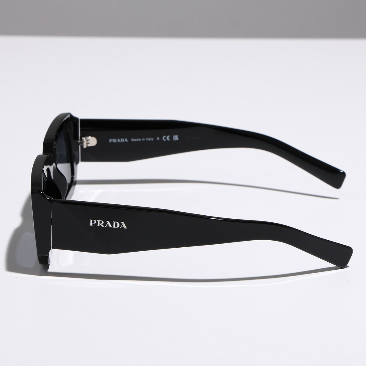 楽天市場】【最大2万円OFFクーポン対象・3/1限定】PRADA プラダ