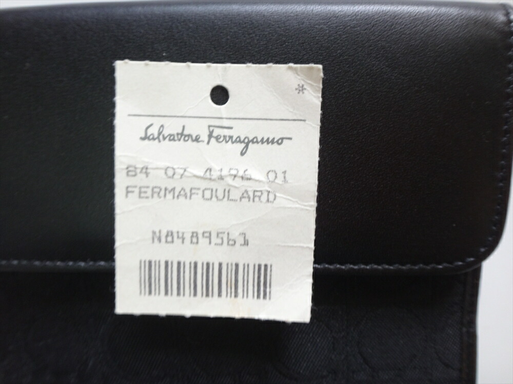 楽天市場】美品 Salvatore Ferragamoフェラガモ 財布 二つ折り財布