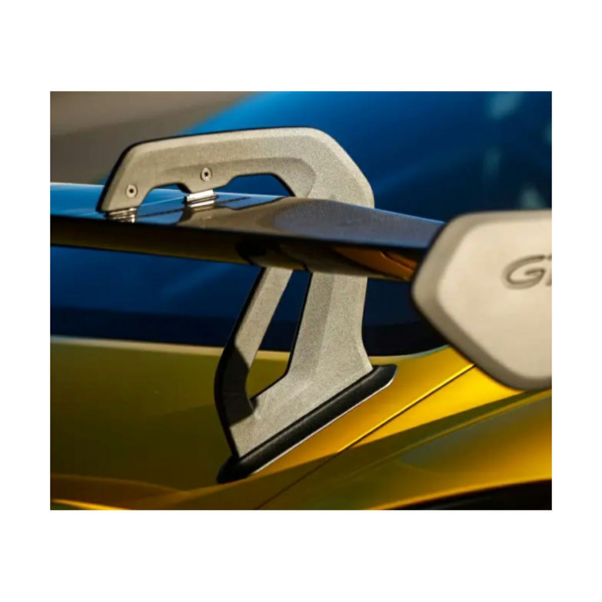 楽天市場】【ポルシェ純正】ポルシェ 718(982)ケイマン GT4 RS リア