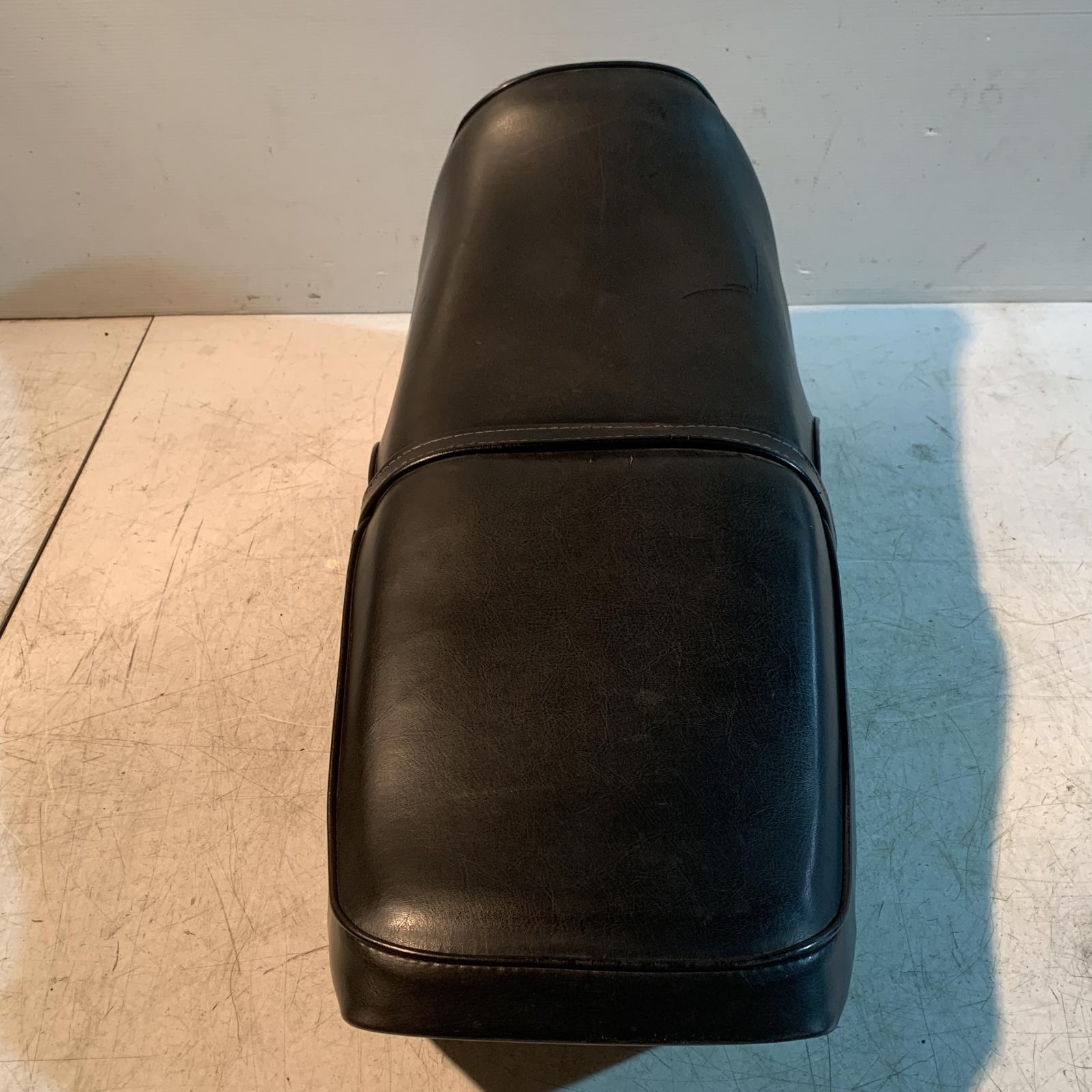 楽天市場】HONDA ホンダ CB750F シート RC04【中古】 : AUTO