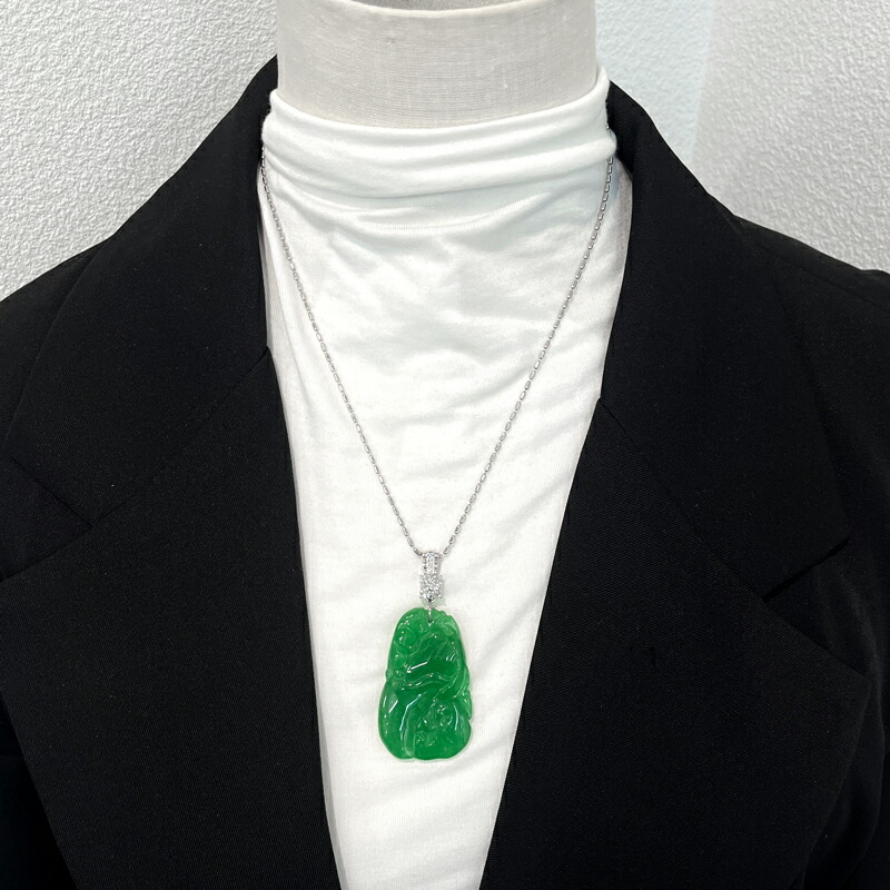 楽天市場】彫刻翡翠 75.15ct ネックレス PT900 プラチナ ペンダント