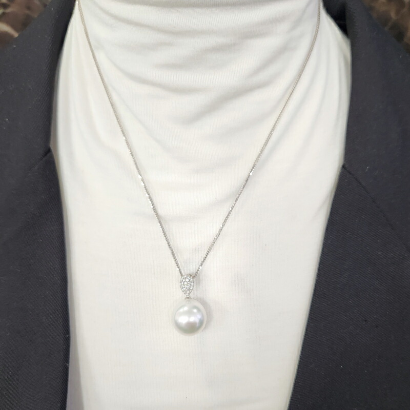 楽天市場】【オーロラフェニックス】 白蝶真珠 15.1mm ネックレス