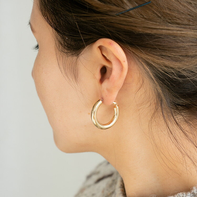 楽天市場】ピアス ボリューム フープ 2.9cm 太フープ チタンポスト