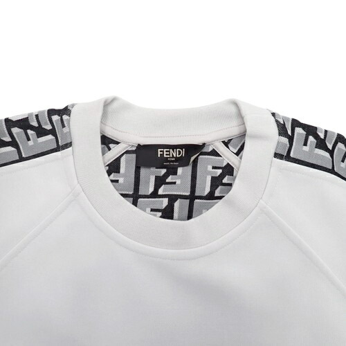 楽天市場】FENDI(フェンディ) FFロゴ スウェット トップス アパレル