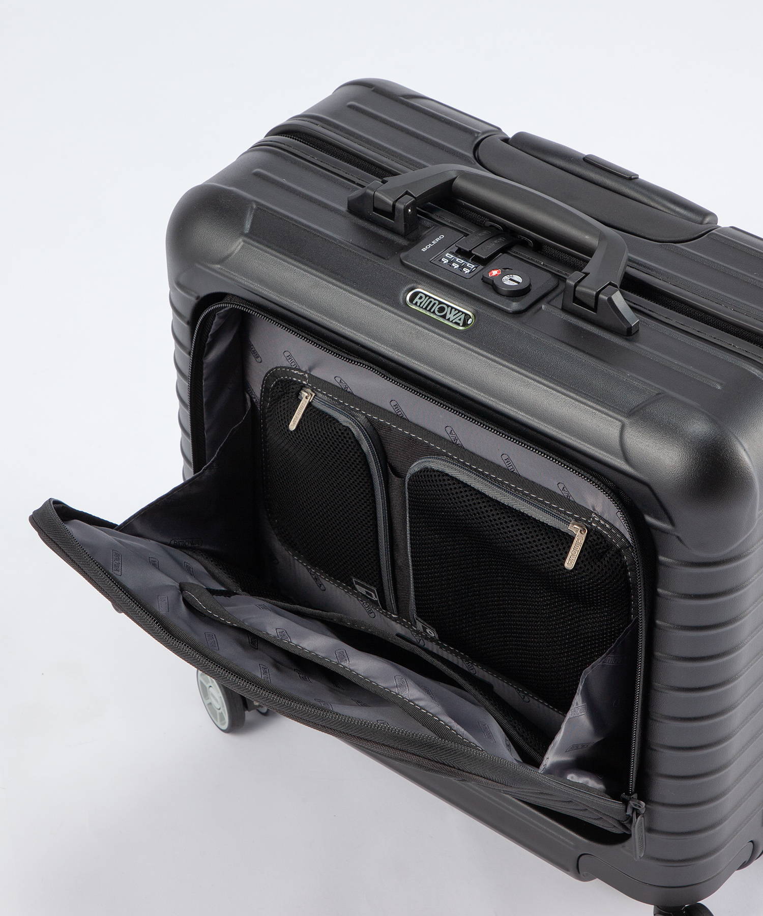 楽天市場】[正規品]送料無料 5年保証付き RIMOWA 865.40.32.4 スーツ