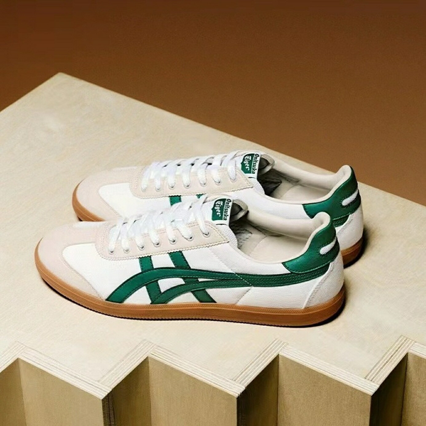 楽天市場】日本未発売 OnitsukaTiger Tokuten White Green Gum