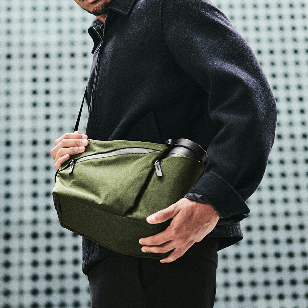 楽天市場】【公式】[ALPAKA/アルパカ]FLOW SATCHEL 2L スリングバッグ