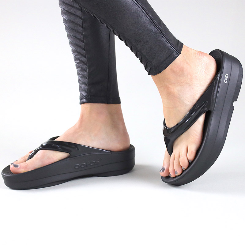 楽天市場】【送料無料】【国内正規品】OOFOS ウーフォス OOmega