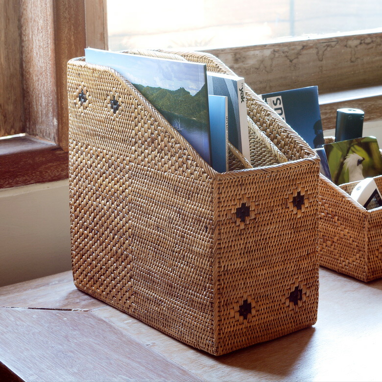 マガジンラック●無地●アタ●バリ島●1045.1●ブックケース●アジアン雑貨 パンダンで出来たアジアン マガジンラック 2色展開 収納ボックス 収納