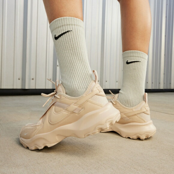 楽天市場】☆配送無料☆[NIKE] TC 7900 SUMMIT WHITE DD9682-100