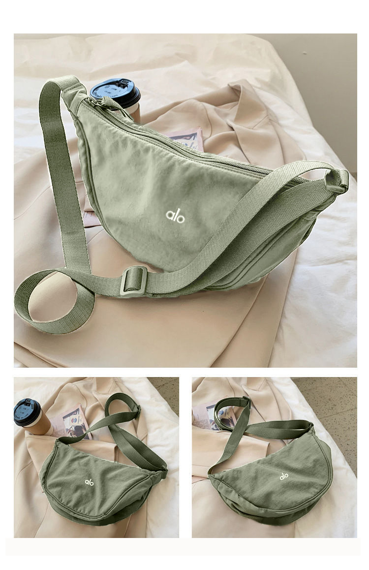楽天市場】alo yoga アロヨガ ハーフムーン型ボディバッグ 斜め掛け