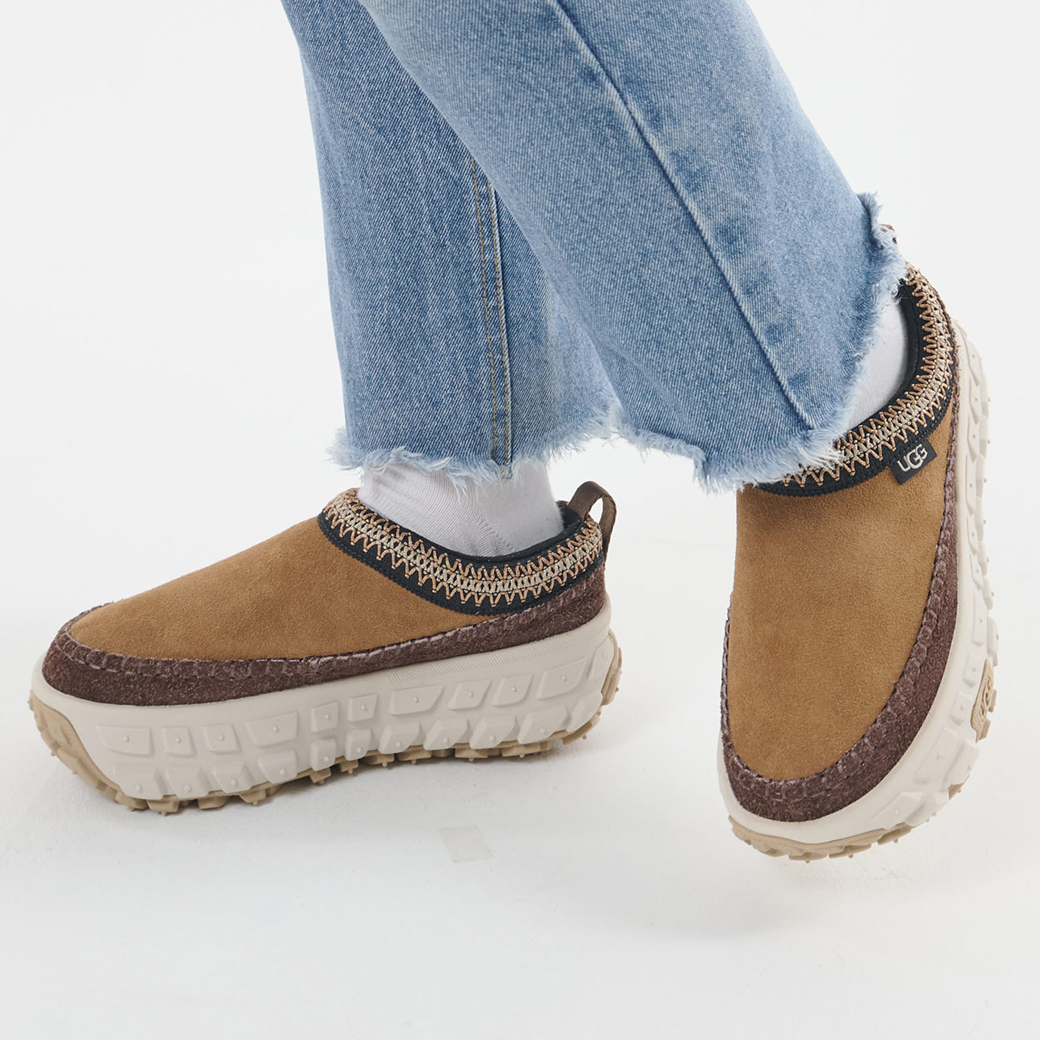 楽天市場】UGG VENTURE DAZE アグ スニーカー スリッポン ベンチャー