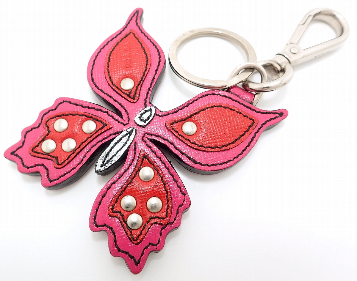 楽天市場】PRADA プラダ バタフライモチーフ 蝶 キーホルダー キー