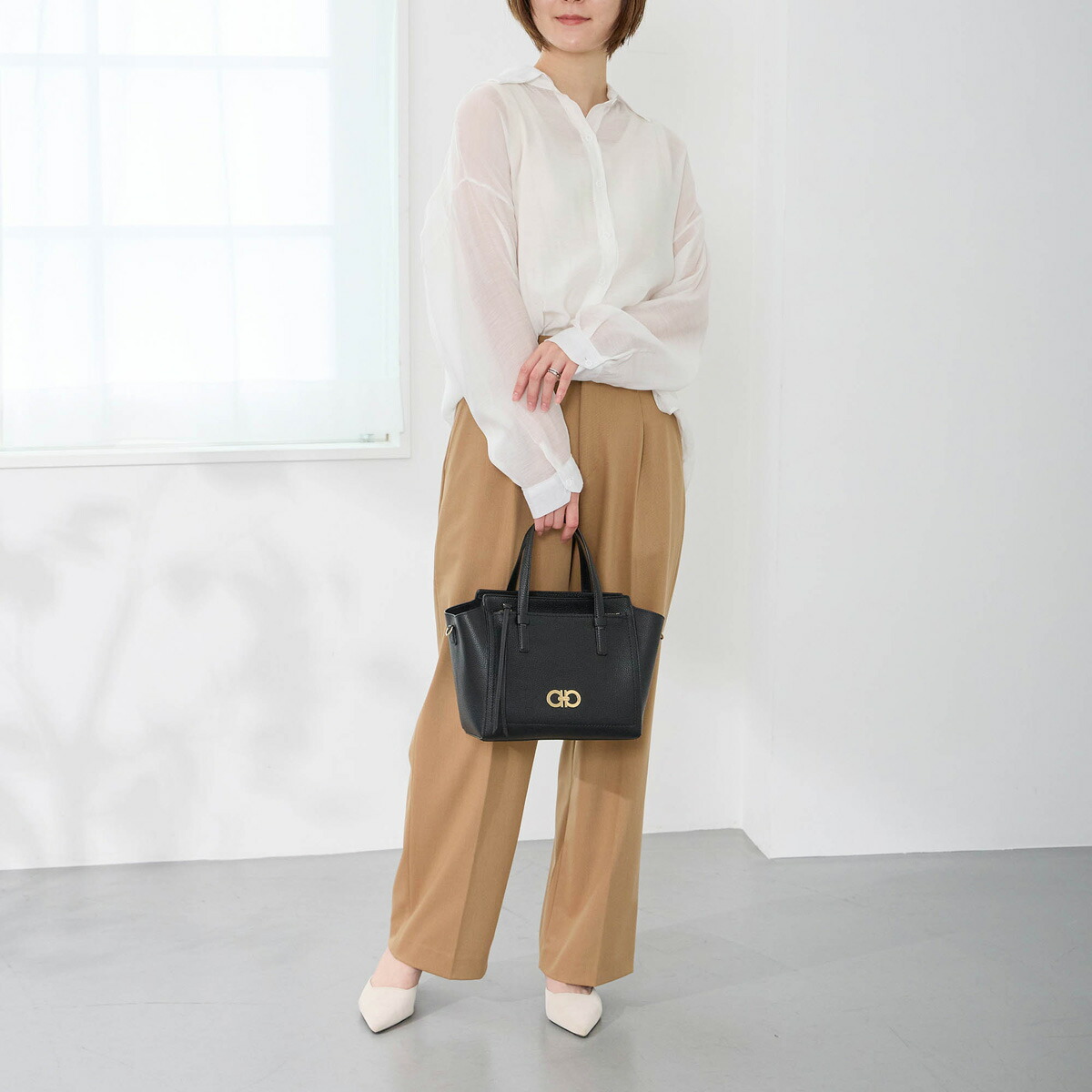 楽天市場】フェラガモ ハンドバッグ FERRAGAMO ガンチーニ 214446