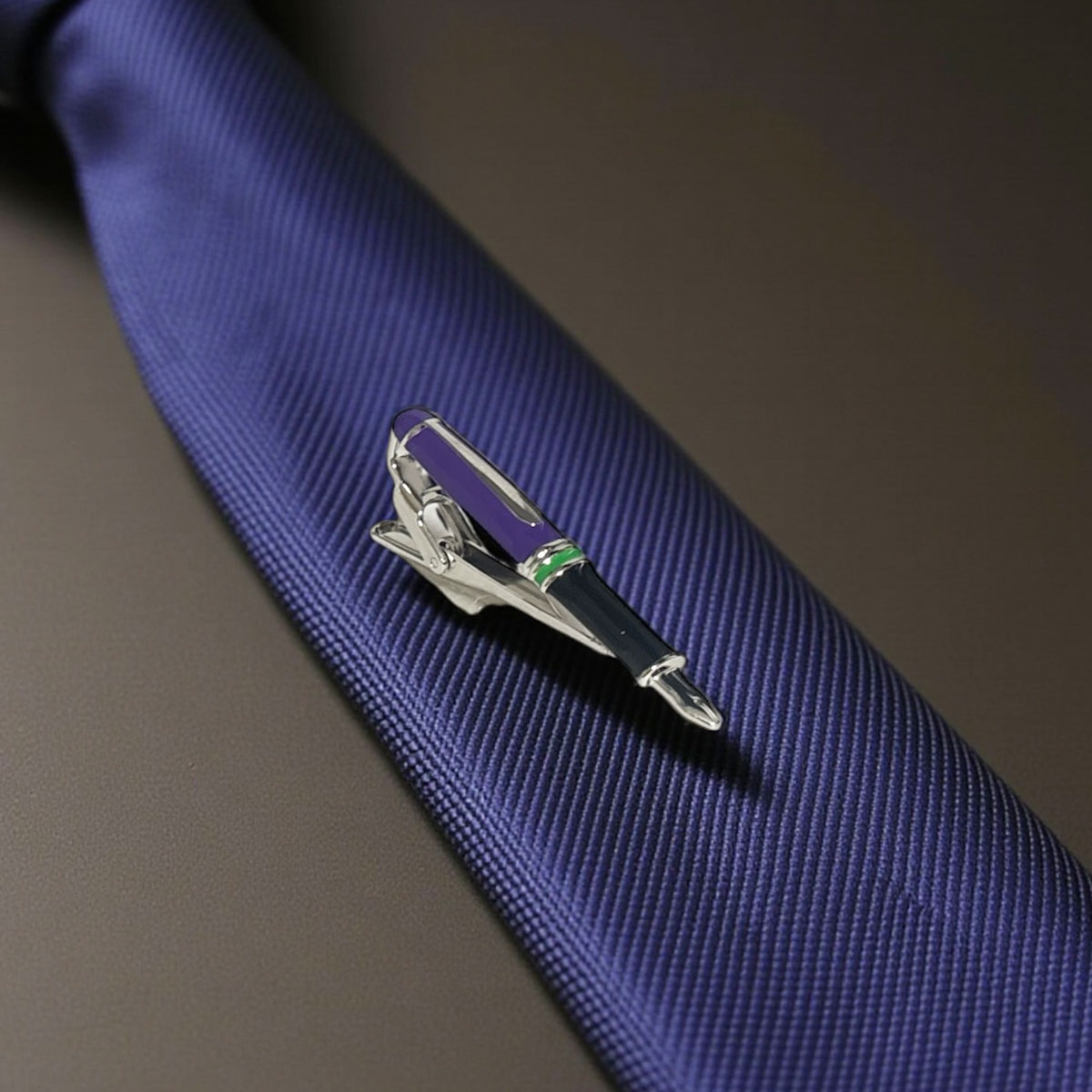 楽天市場】エヴァンゲリオン x SWANK 紫Ver 万年筆ネクタイピン メンズ