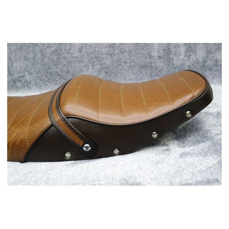 ZRX400 鋲打ち 茶ツートン タックロールシート / アンコ抜き