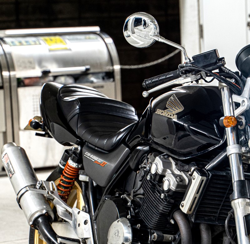 楽天市場】NC39 NC42 黒皮 タックロールシート / CB400SF