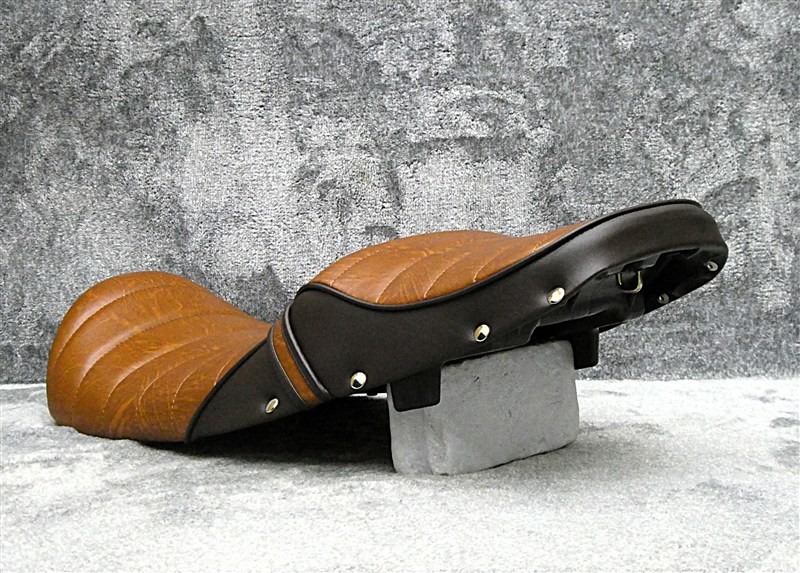 楽天市場】NC39 NC42 鋲打ち 茶ツートン タックロールシート