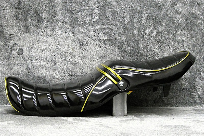 楽天市場】バリオス 1型 黒金エナメル タックロールシート : カスタム