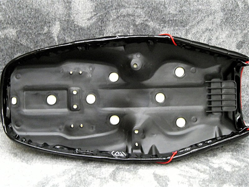 楽天市場】ホーク2 黒赤エナメル タックロールシート / CB250T CB400T