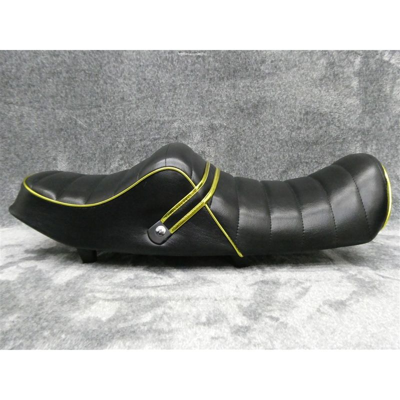 楽天市場】XJR400 後期 新 黒 金 ラクダ タックロール シート