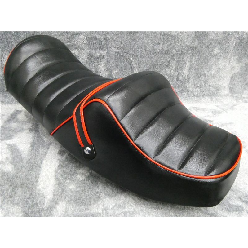 楽天市場】XJR400 後期 新 黒 赤 ラクダ タックロール シート