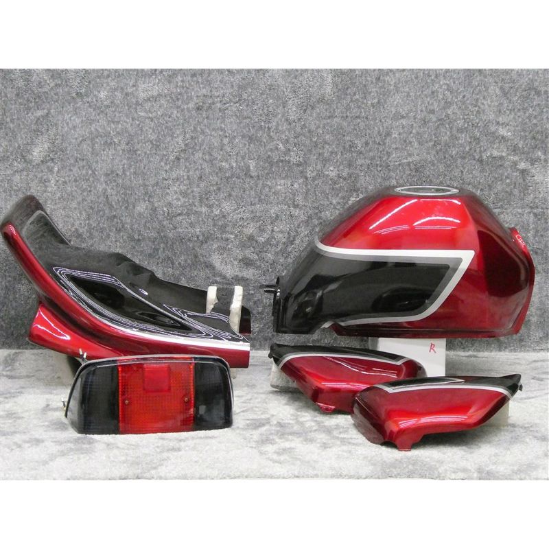 楽天市場】エイプ50 外装セット 赤黒 テールランプ 赤黒 CBX仕様