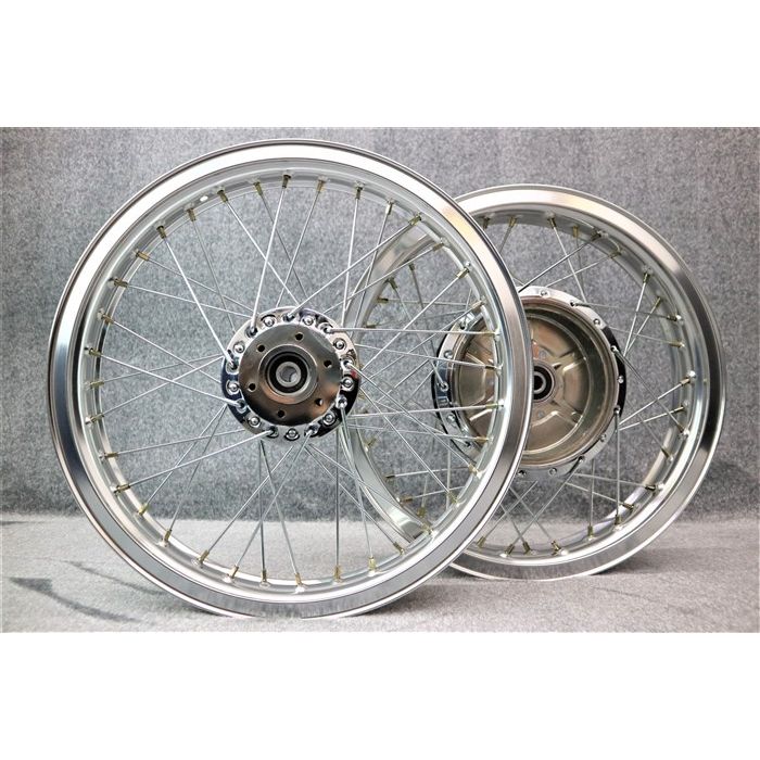 スズキ系ホイール gsx400f gs400 フロントリア スズキ系ホイール