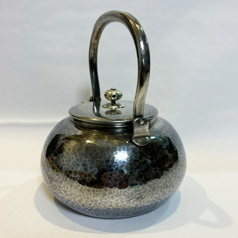 楽天市場】純銀製 【清穂堂】湯沸し 亀甲紋 1400cc 本間 丑藏 共箱 銀