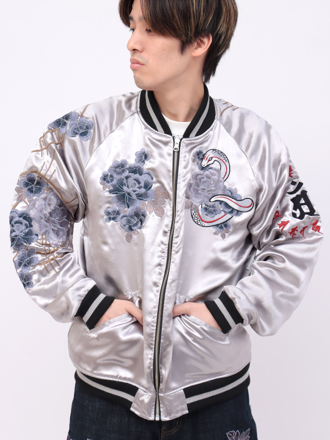 楽天市場】＜送料無料＞【絡繰魂・粋】ヤマタノオロチ 総刺繍