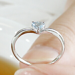 楽天市場】K18WG or Pt900ハートシェイプ アクアマリン リング【送料