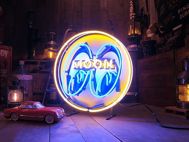 楽天市場】ムーンアイズ アイボールロゴ ネオン管 MOONEYES アメリカン
