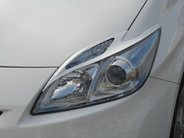 楽天市場】未塗装品 アイライン 左右セット プリウス(前期) ZVW30※LED