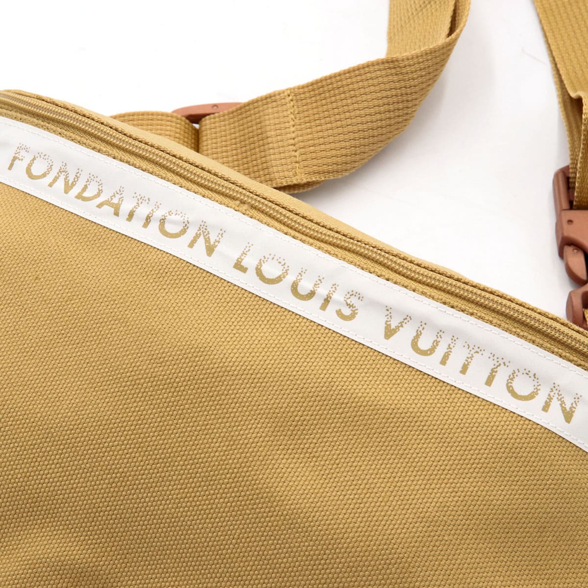 楽天市場】フォンダシオン ルイヴィトン ブックストア FONDATION LOUIS